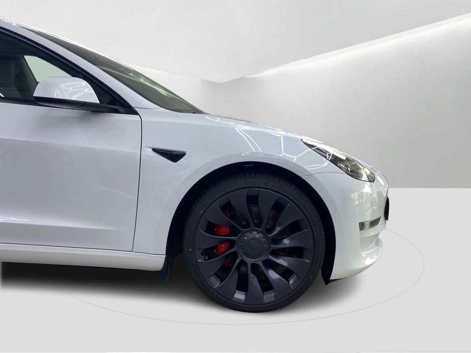 Tesla Model 3 Performance AWD 4d