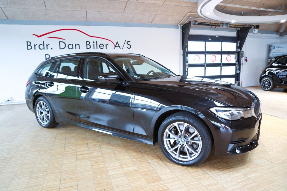 BMW 330e 2,0 Touring Sport Line aut. 5d
