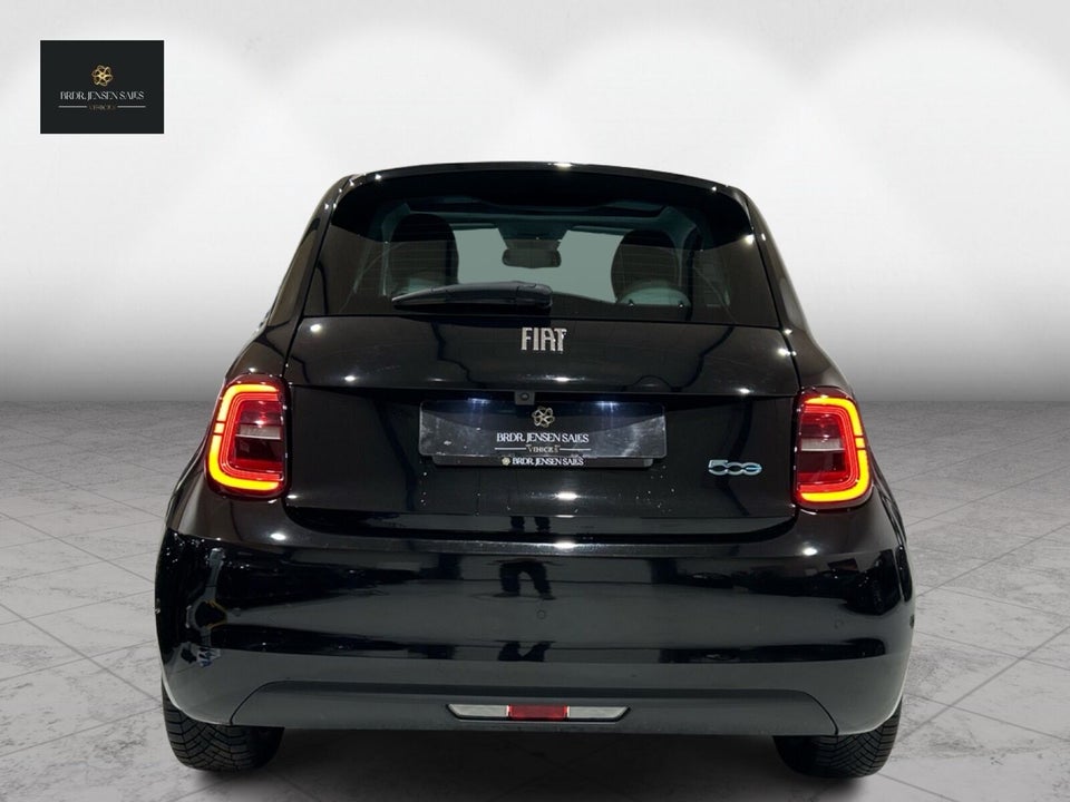 Fiat 500e 42 la Prima by Bocelli 3d
