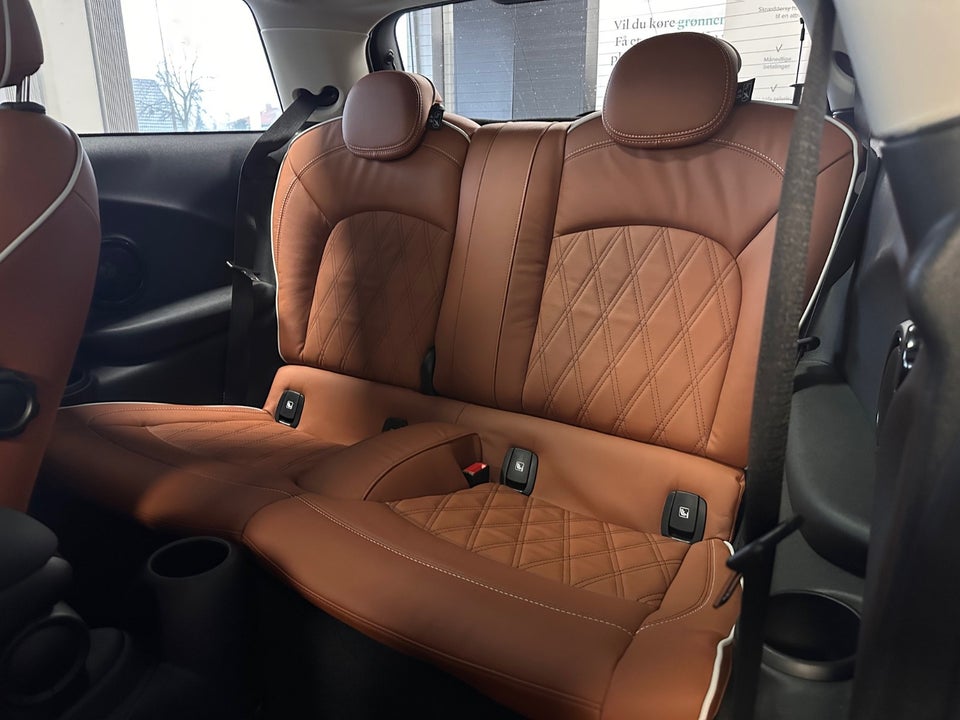 MINI Cooper SE Maximise 3d