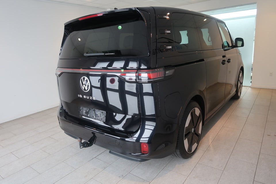 VW ID.Buzz 77 Style 75 Years Edition SWB 5d