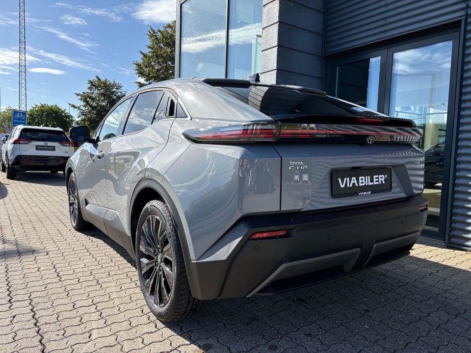 Toyota C-HR+ 77 Active 5d