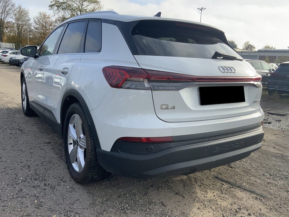 Audi Q4 e-tron 40  5d