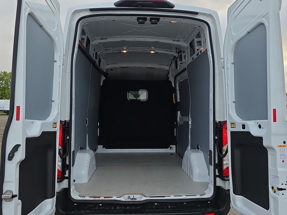 Ford Transit 350 L2 Van 2,0 TDCi 130 Trend aut. H2 FWD