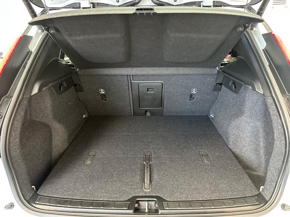 Volvo XC40 P6 ReCharge Plus 5d