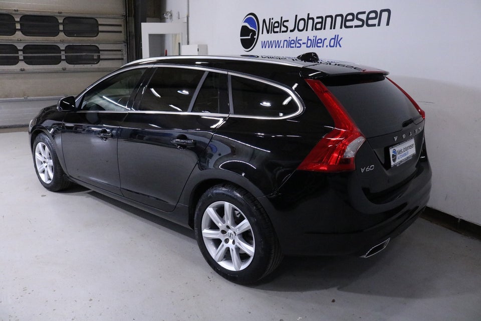 Volvo V60 2,0 D4 190 Summum Eco aut. 5d