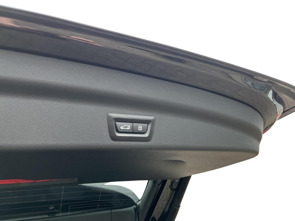 BMW iX1 xDrive30 X-Line 5d