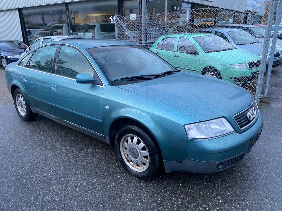 Audi A6 2,4 V6 Tiptr. 4d