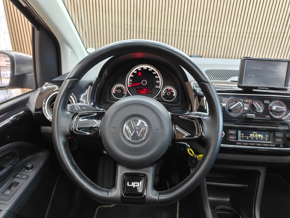VW Up! 1,0 75 Black Up! 5d