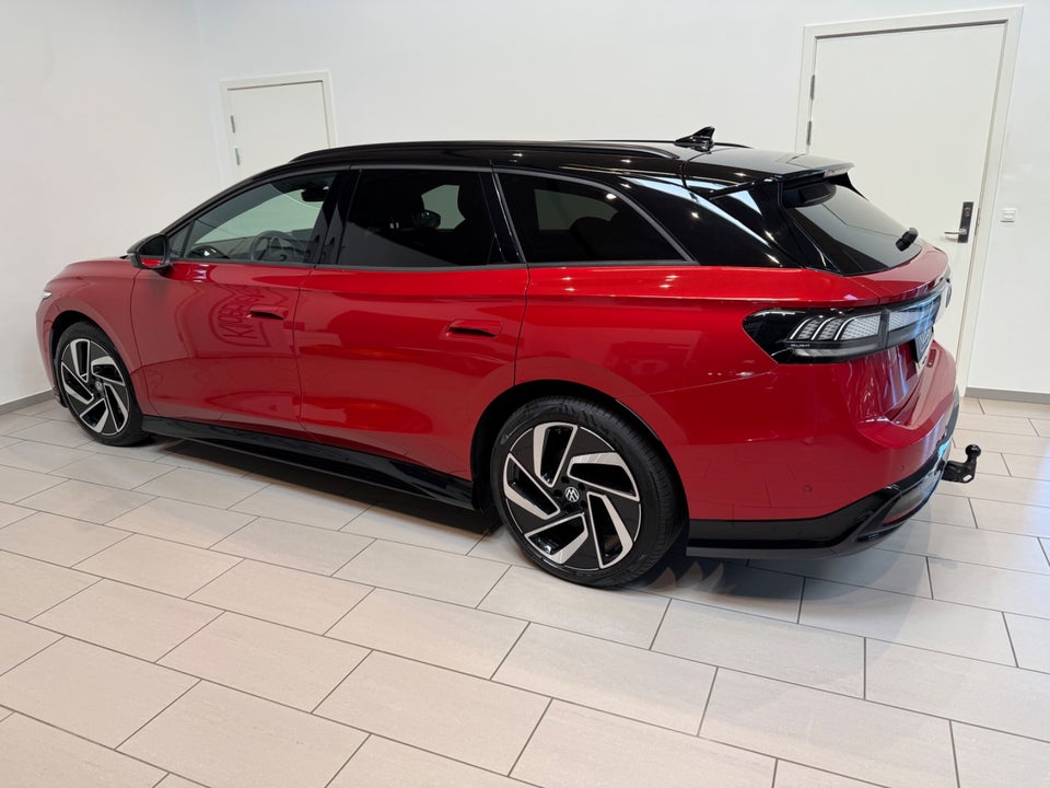 VW ID.7 77 Style+ Tourer 5d