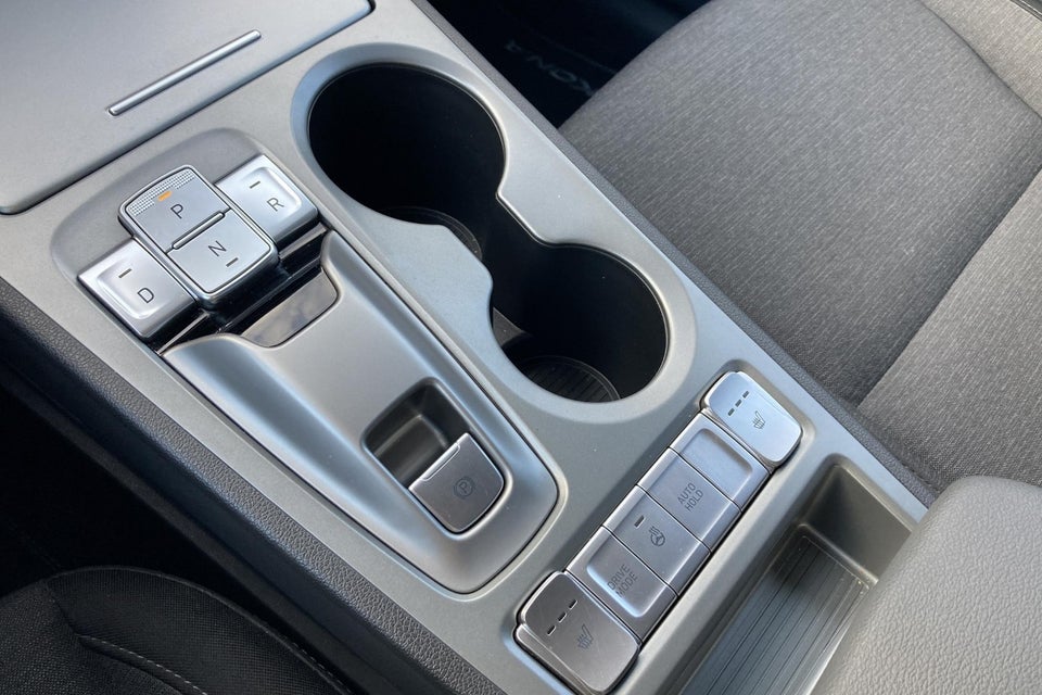 Hyundai Kona 64 EV Essential 5d