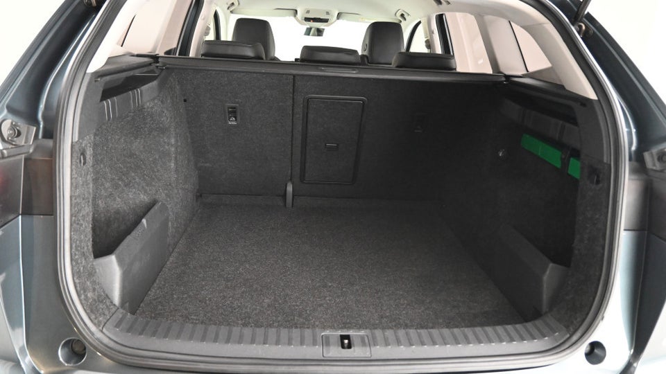 Skoda Enyaq 60 iV Plus 5d