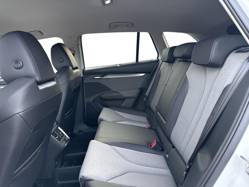 Skoda Enyaq 80 iV Plus 5d