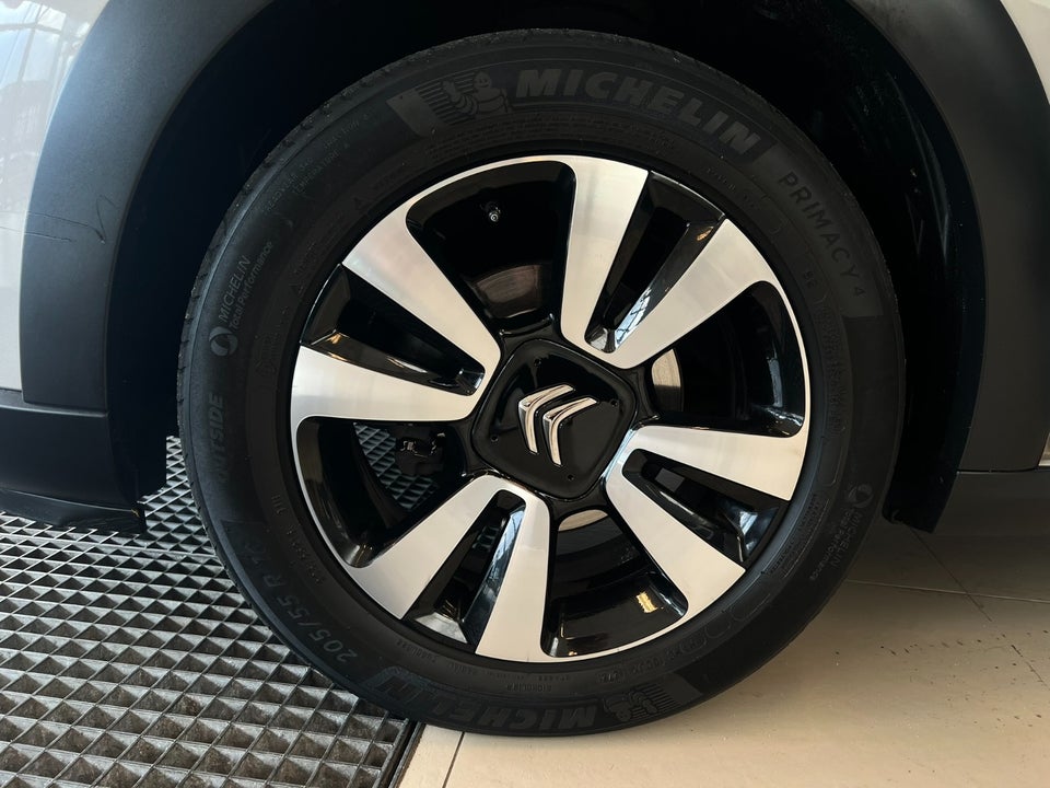 Citroën C3 1,2 PureTech 110 Shine EAT6 5d