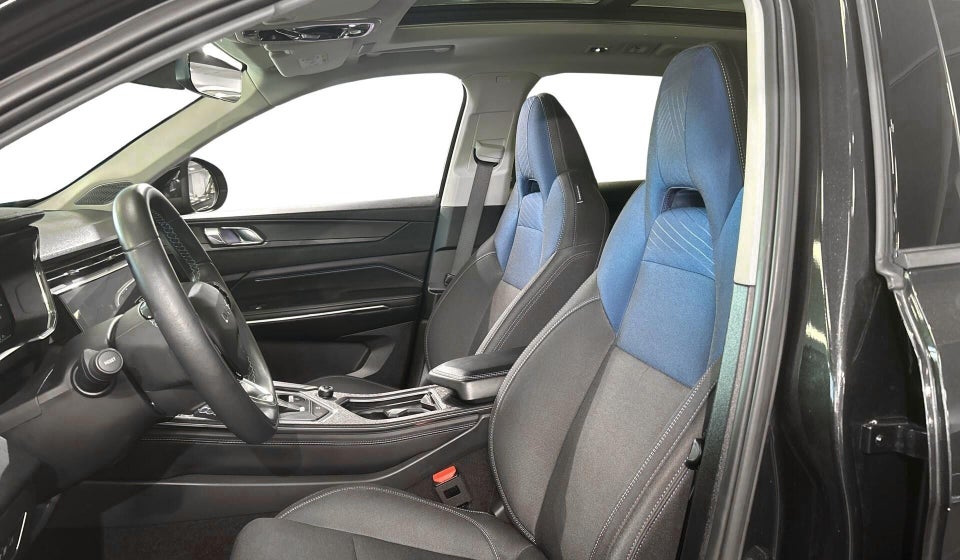 Lynk & Co 01 1,5 PHEV 5d