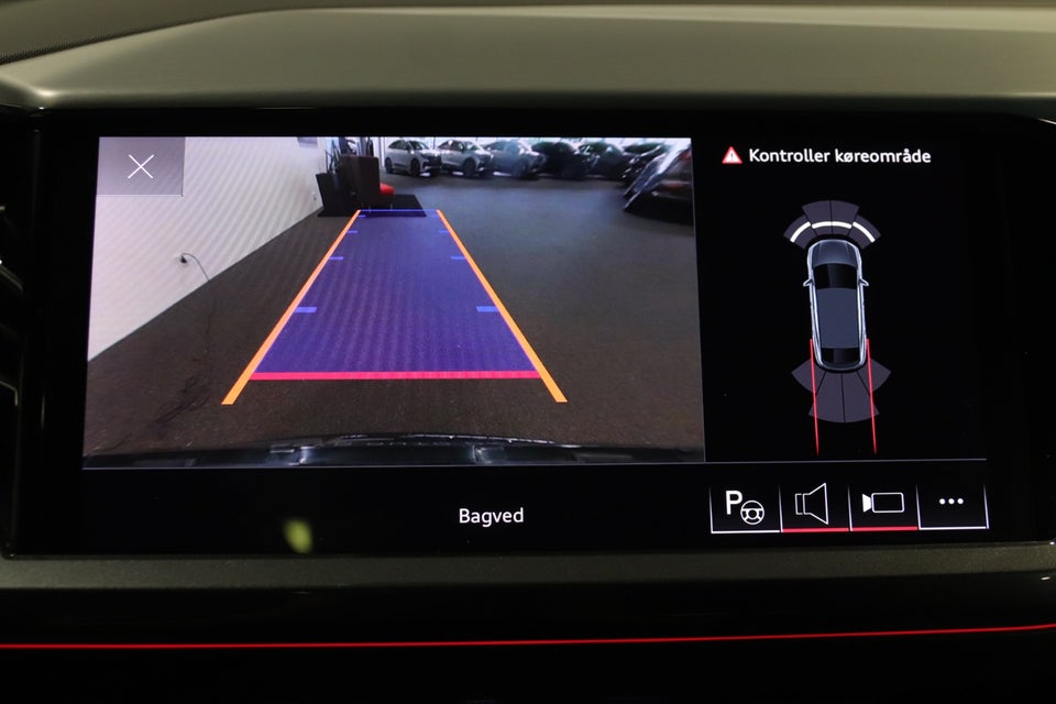 Audi Q4 e-tron 40 S-line Sportback 5d