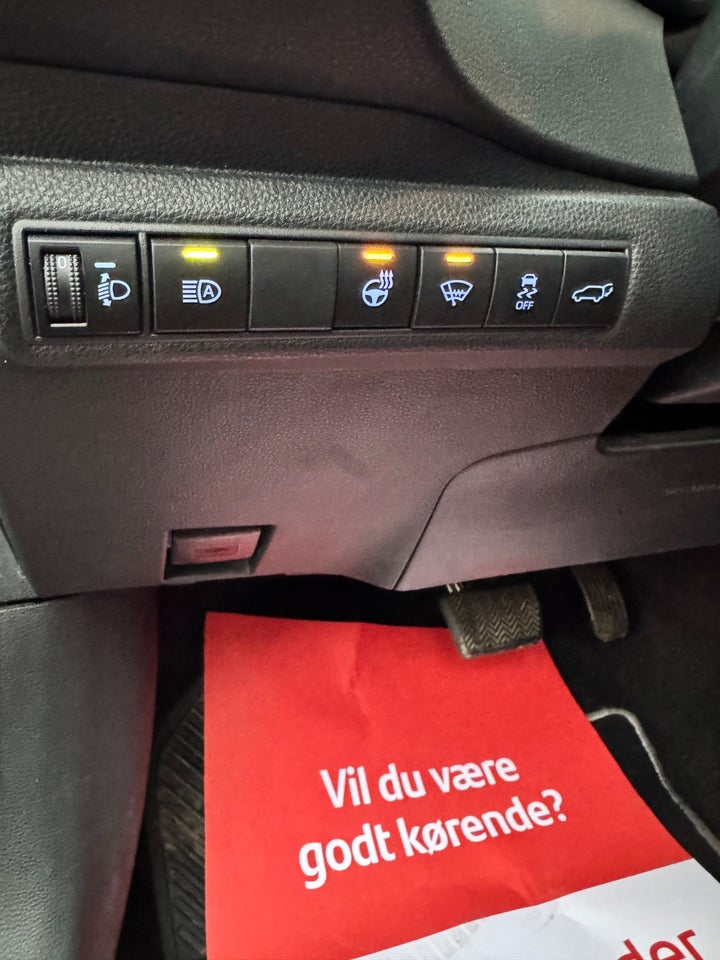 Toyota Corolla 1,8 Hybrid H3 Premium Touring Sports MDS 5d