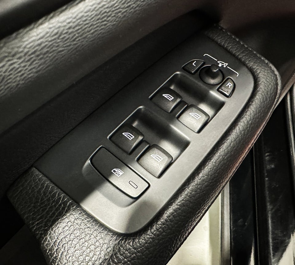 Volvo V60 2,0 D4 190 Inscription aut. 5d