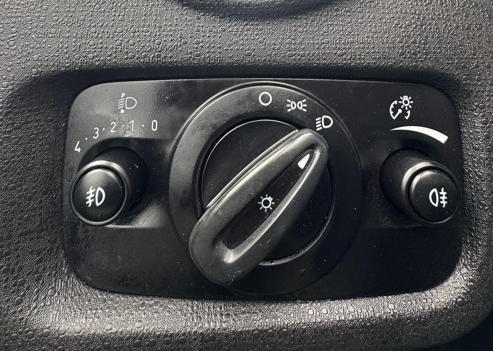 Ford Fiesta 1,0 SCTi 100 Titanium 5d