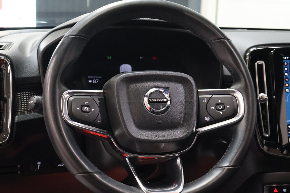 Volvo XC40 P8 ReCharge Twin Pro 5d