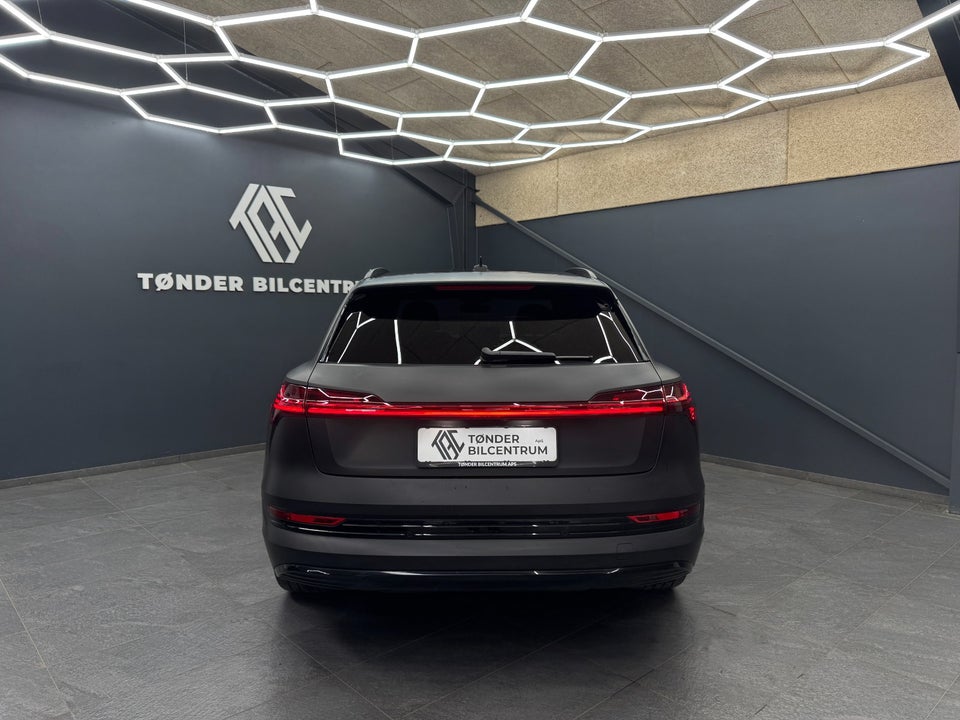 Audi e-tron 55 S-line quattro 5d