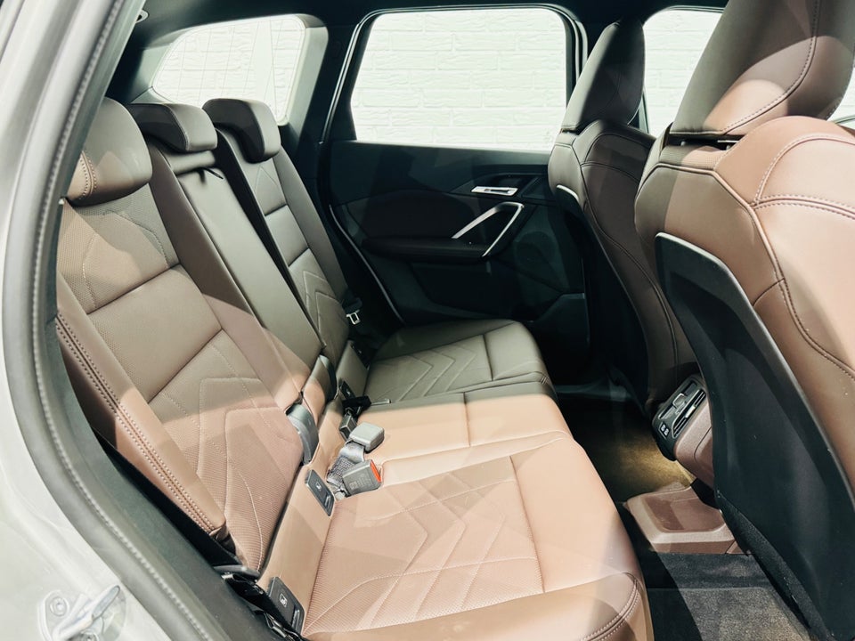 BMW iX1 eDrive20 M-Sport 5d