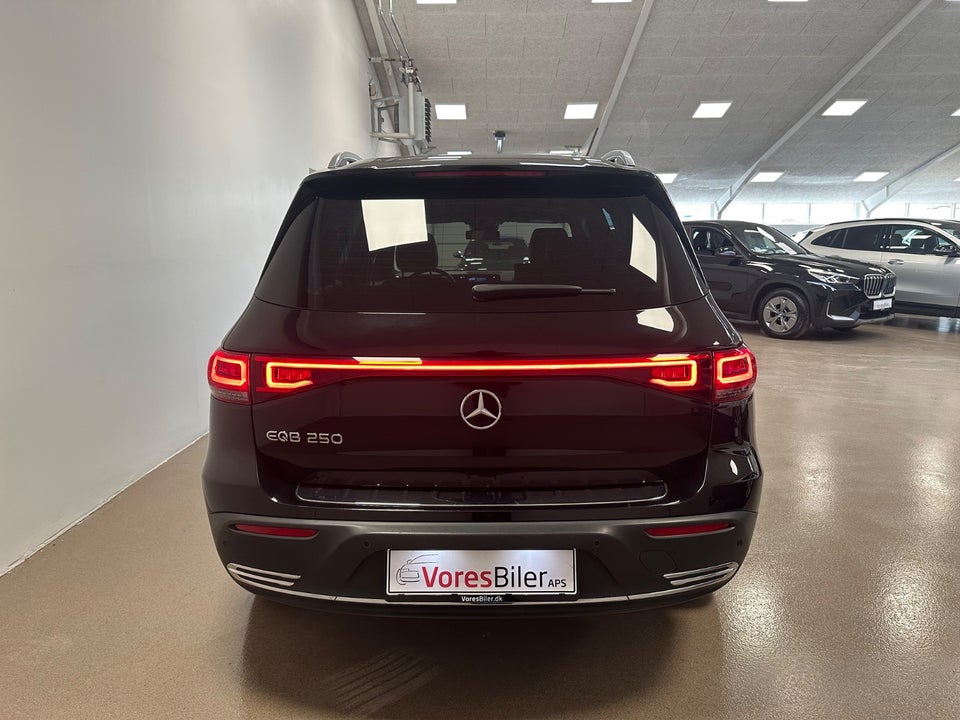 Mercedes EQB250 Progressive 7prs 5d