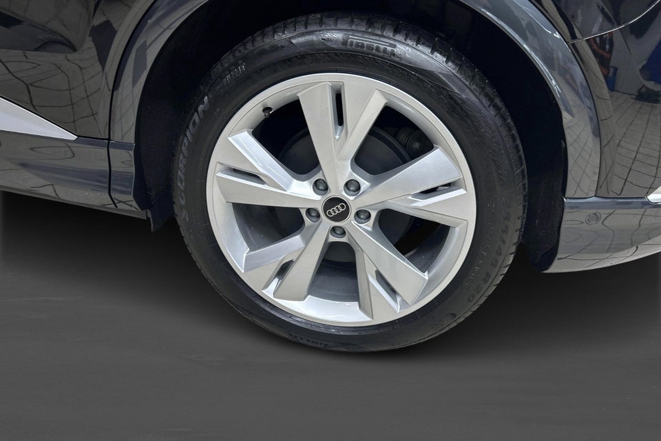 Audi Q4 e-tron 45 Progress 5d