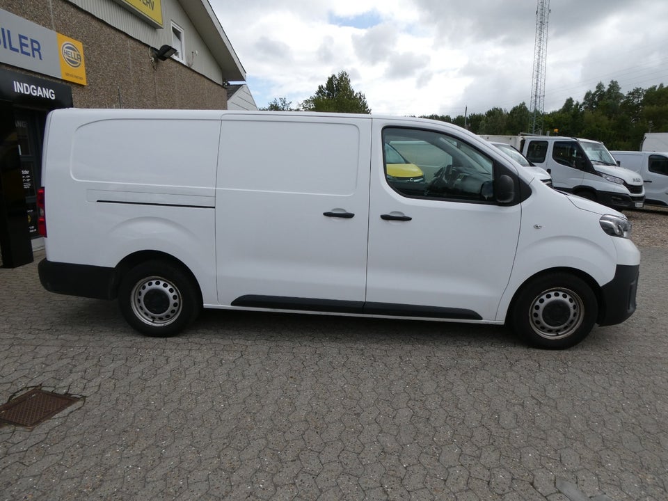 Toyota ProAce 2,0 D 120 Long Comfort 5d