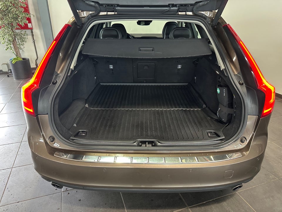 Volvo V90 2,0 T5 254 Inscription aut. 5d