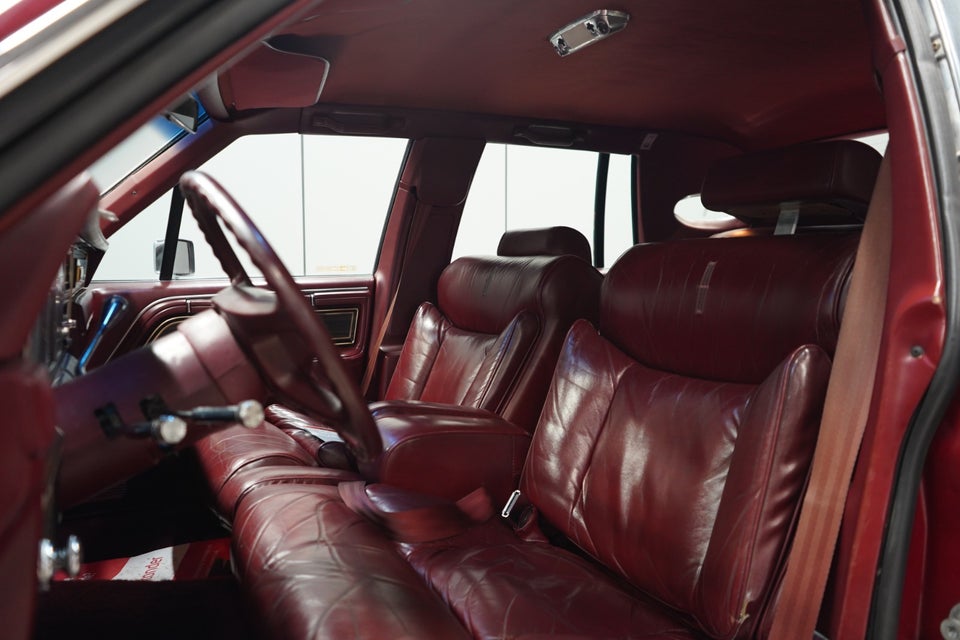 Ford Lincoln Continental 5,0 Mark VI Signature Series aut. 4d