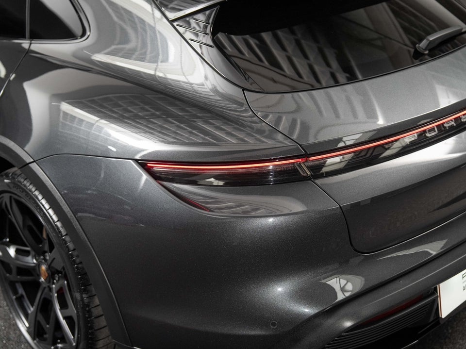 Porsche Taycan 4S Performance+ Cross Turismo 5d