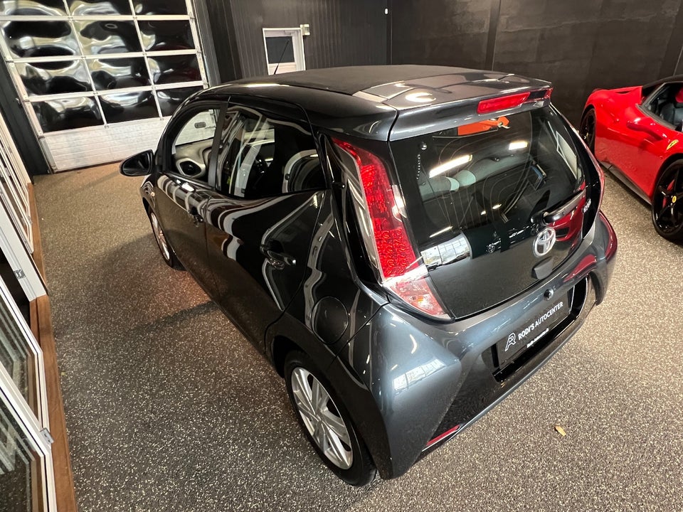 Toyota Aygo 1,0 VVT-i x-sky 5d