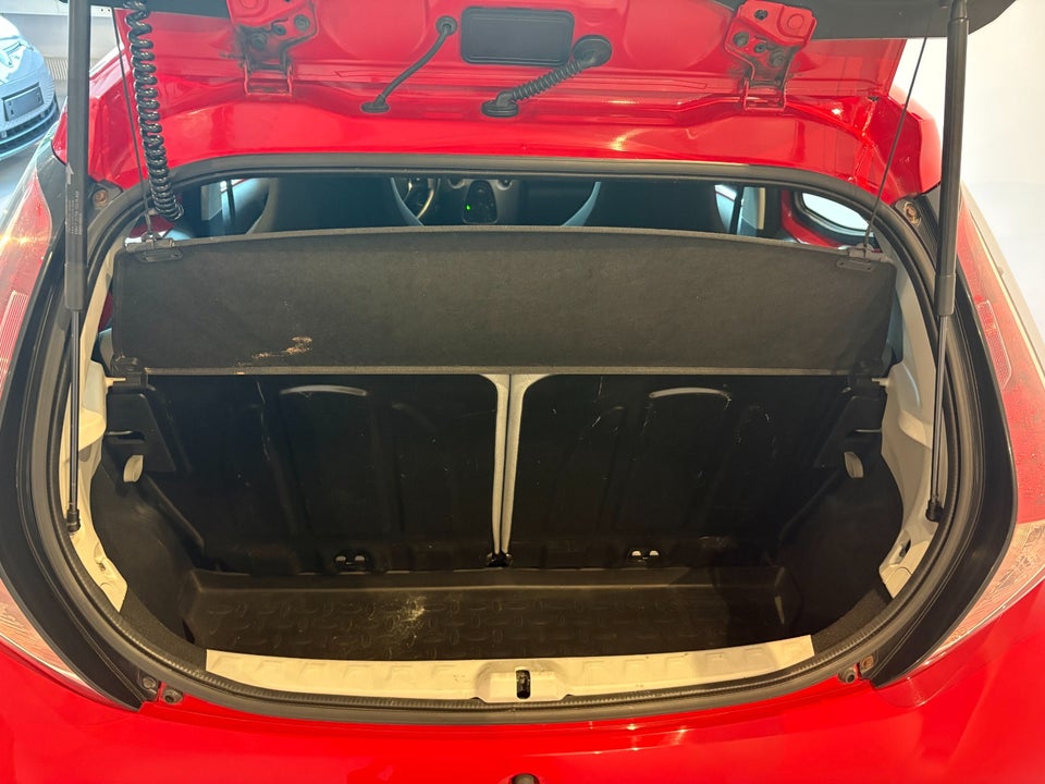 Toyota Aygo 1,0 VVT-i x-play 5d