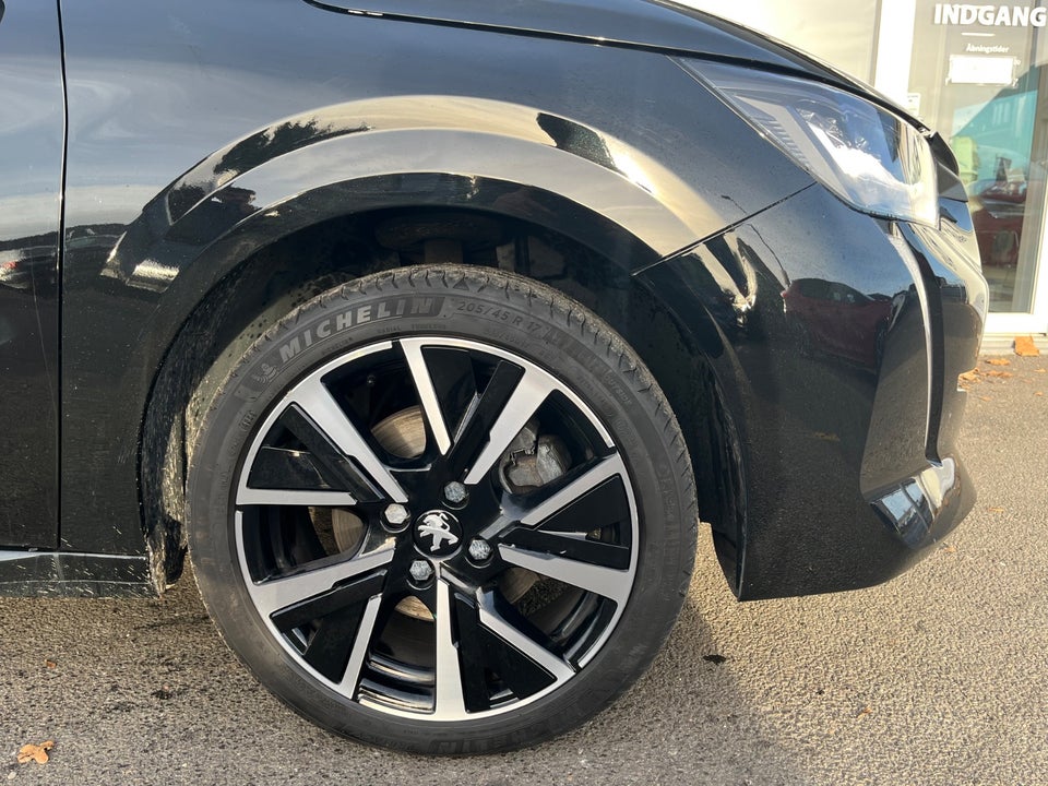 Peugeot 208 1,2 PureTech 100 Black Selection EAT8 5d