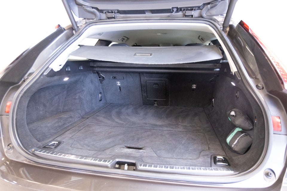 Volvo V90 2,0 T6 ReCharge Plus Dark aut. AWD 5d