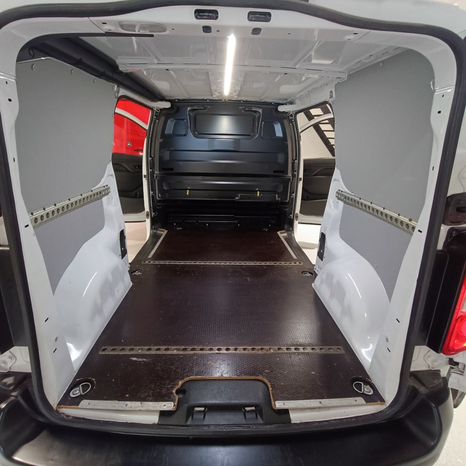 Peugeot Expert 2,0 BlueHDi 144 L2 Plus EAT8 Van