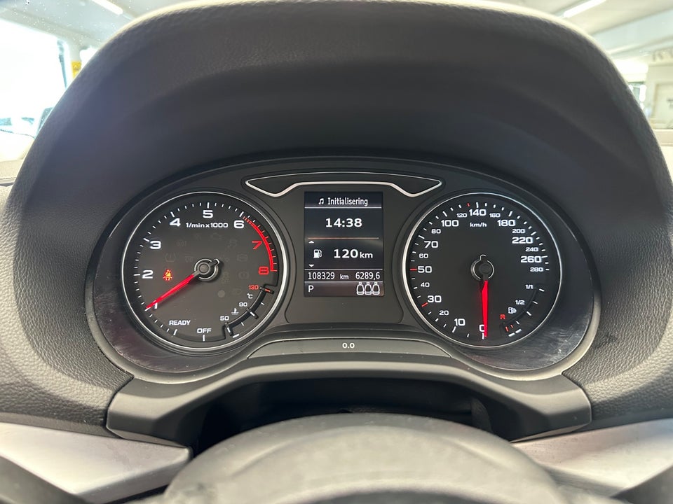 Audi Q2 35 TFSi S-tr. 5d