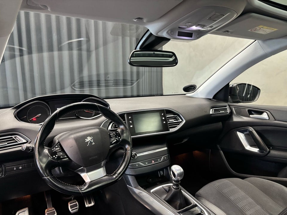 Peugeot 308 1,6 BlueHDi 120 Allure+ 5d