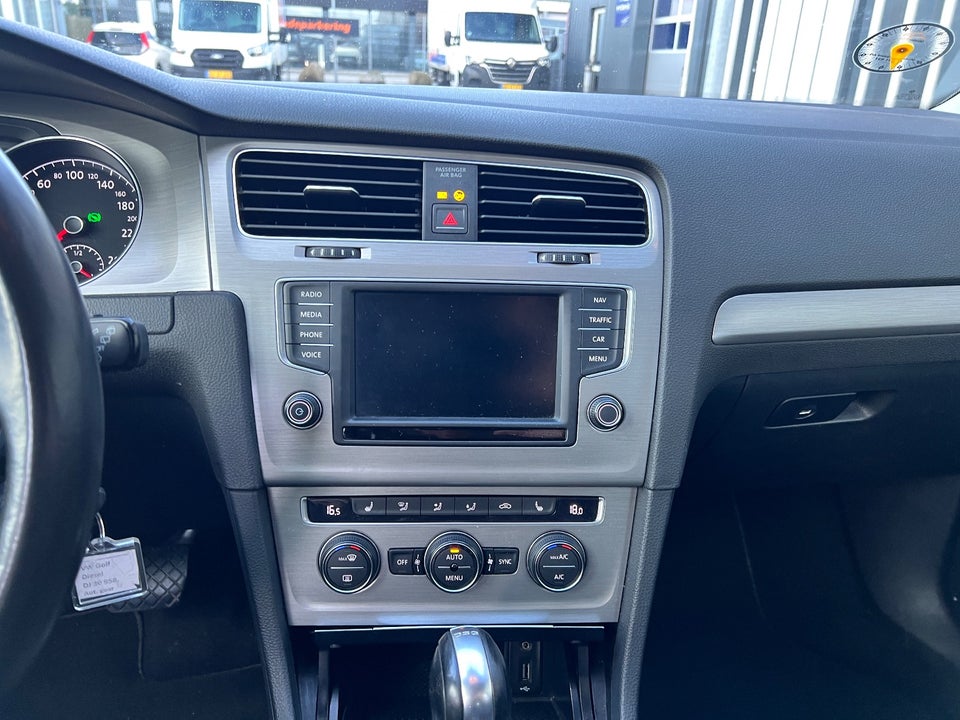 VW Golf VII 1,6 TDi 110 Comfortline Variant DSG BM 5d