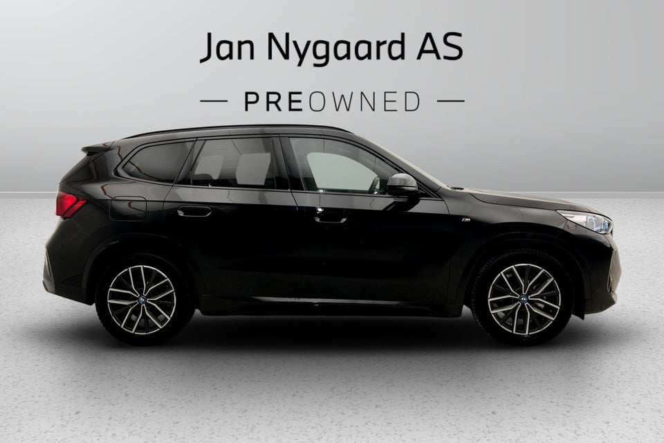 BMW iX1 eDrive20 M-Sport 5d