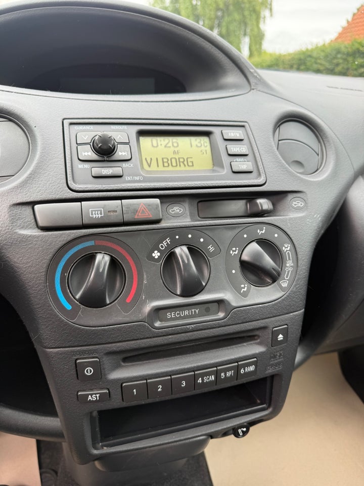 Toyota Yaris 1,0 Luna 3d