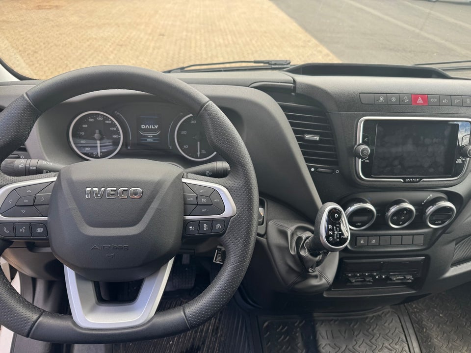 Iveco Daily 3,0 70C21H 4350mm Chassis AG8