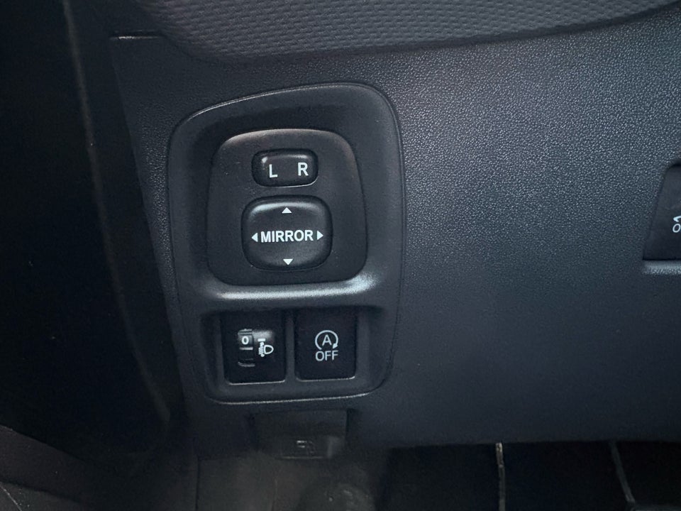 Peugeot 108 1,0 e-VTi 72 Infinity 5d