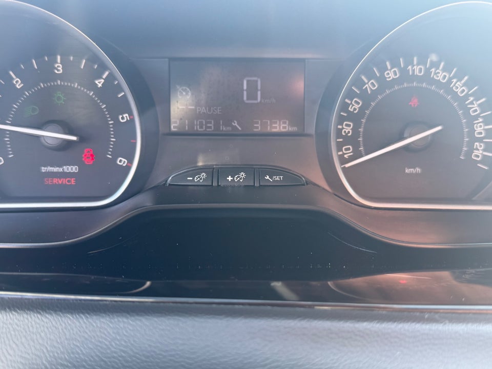 Peugeot 208 1,6 BlueHDi 100 Active 5d