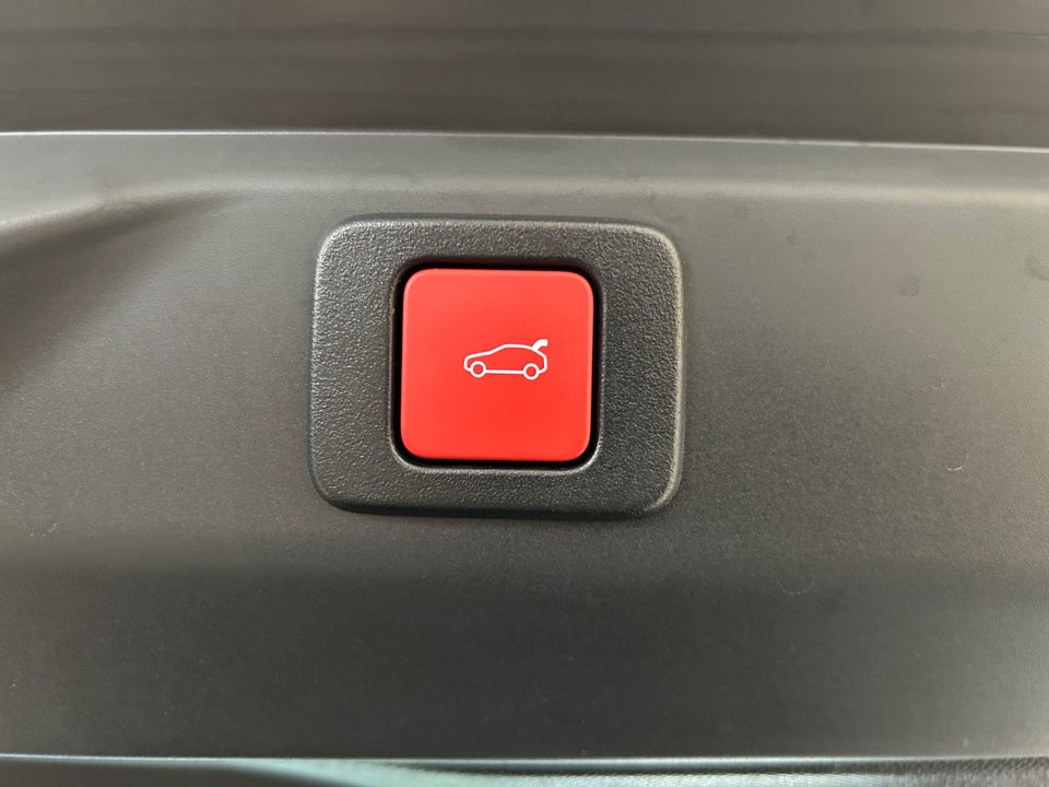 Peugeot e-3008 77 GT Pack AWD 5d