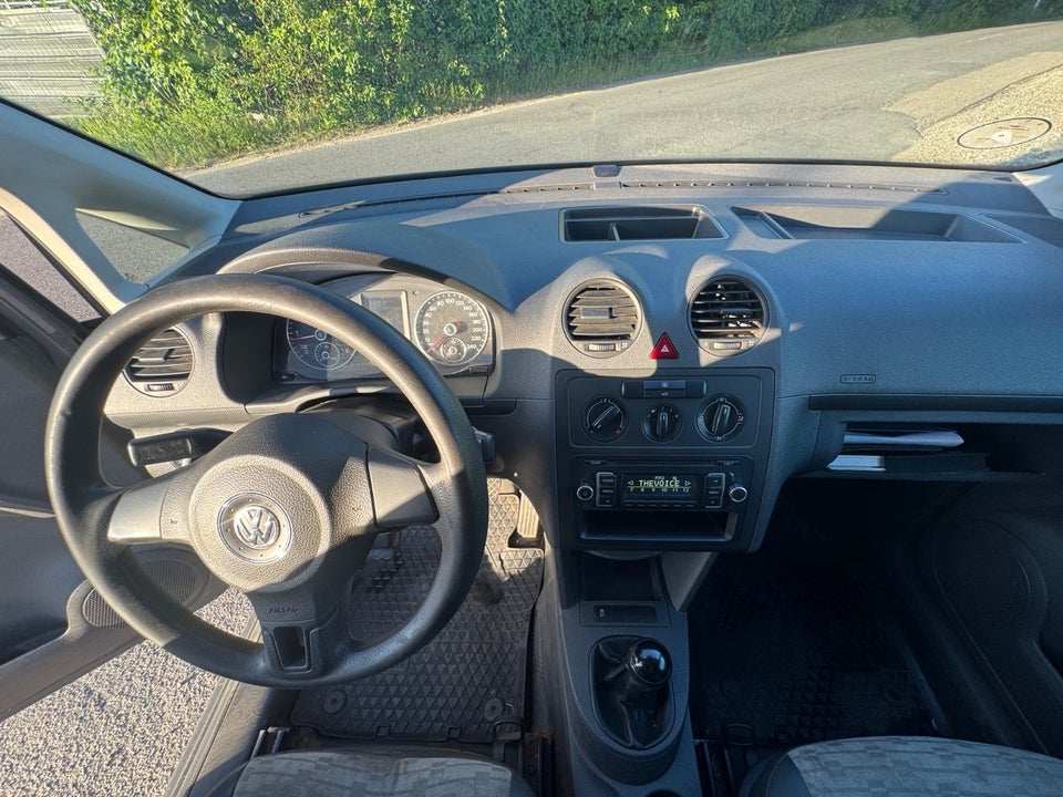 VW Caddy 1,6 TDi 75 Trendline BMT Van 4d