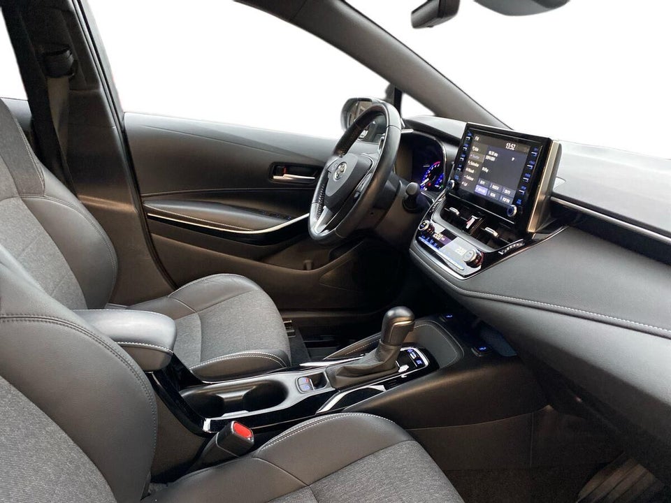 Toyota Corolla 1,8 Hybrid Active Premium Touring Sports MDS 5d