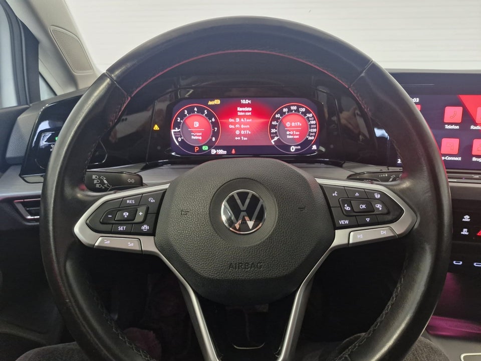VW Golf VIII 1,5 eTSi 150 Style DSG 5d