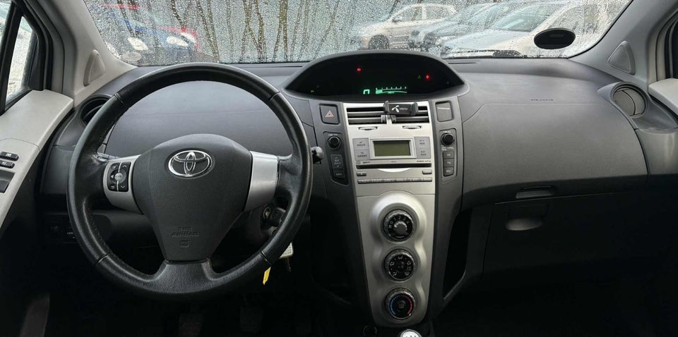 Toyota Yaris 1,4 D-4D Luna 5d